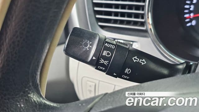 Kia K5 Special, 2011 16