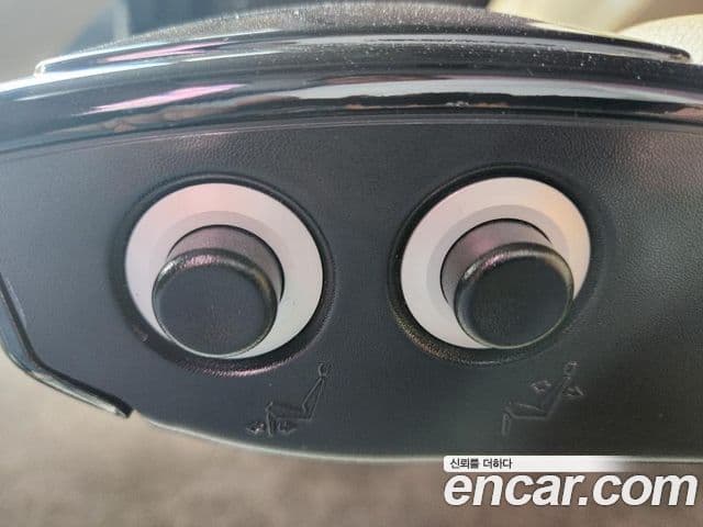 Hyundai 쏠라티 Luxury, 2015 18