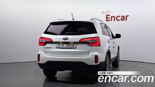 Kia New Sorento R Trendy, 2014 4