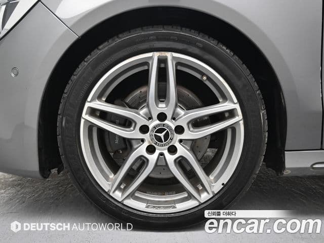 Mercedes-Benz CLA-класс C117 AMG Line, 2018 13