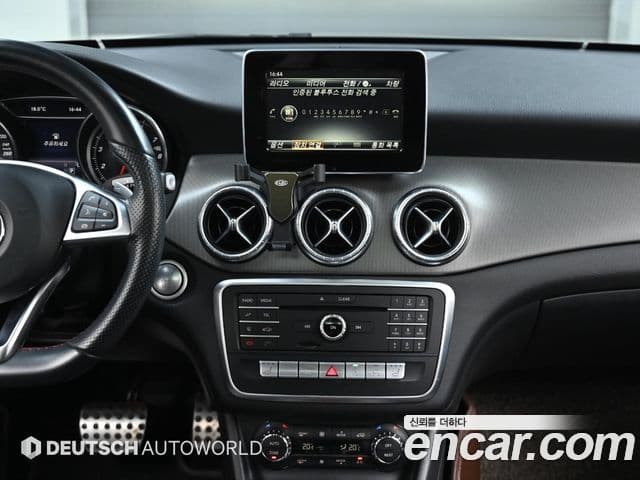 Mercedes-Benz CLA-класс C117 AMG Line, 2018 8