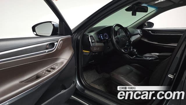 Hyundai Grandeur IG гибрид Exclusive, 2019 11