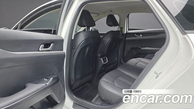 Kia K5 3세대 Trendy, 2022 18