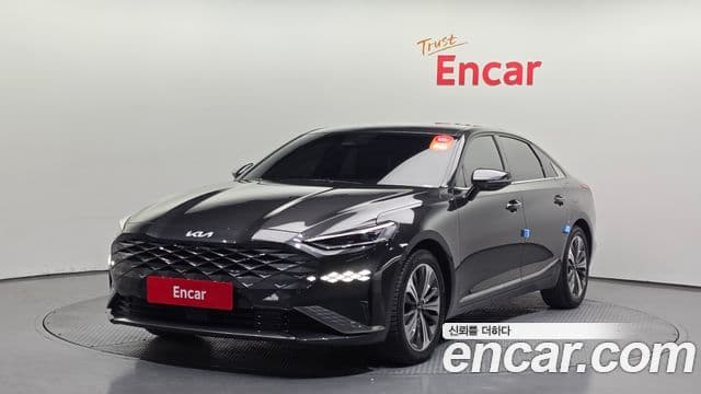 Kia K8 гибрид Signature, 2022 1