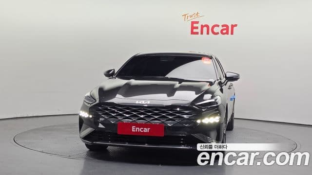 Kia K8 гибрид Signature, 2022 3