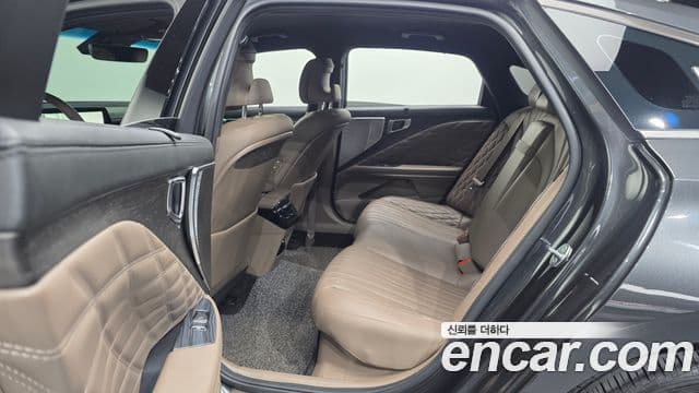 Kia K8 гибрид Signature, 2022 11