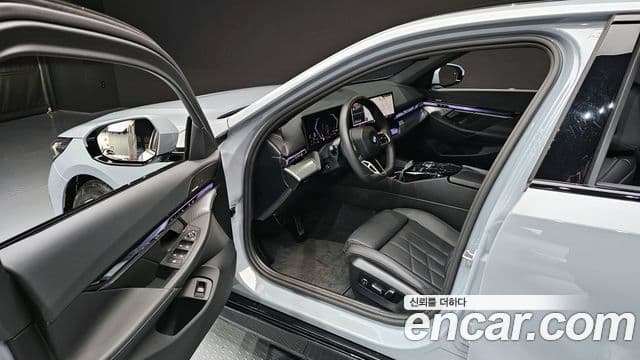 BMW 5시리즈 (G60) 520i Special Edition, 2025 11