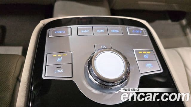 Genesis G80 (RG3) бензин 2.5 турбо AWD, 2025 18