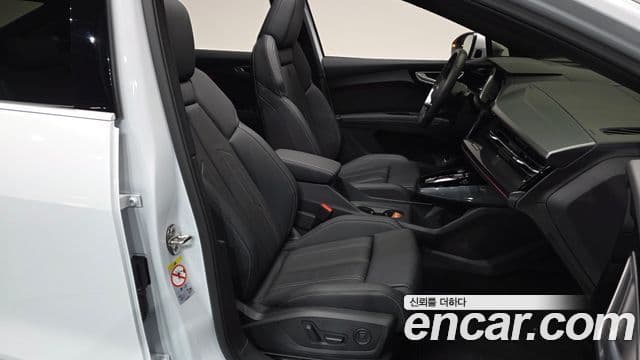 Audi Q4 e-Tron (F4) 45 Premium Sportback, 2025 10