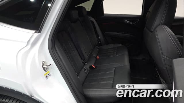 Audi Q4 e-Tron (F4) 45 Premium Sportback, 2025 11