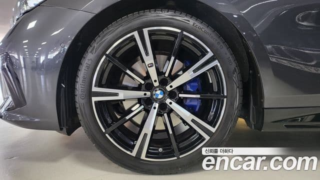 BMW 5시리즈 (G60) 530i xDrive M Sport, 2024 все фото