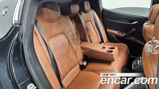 Maserati 기블리 3세대, 2019 12