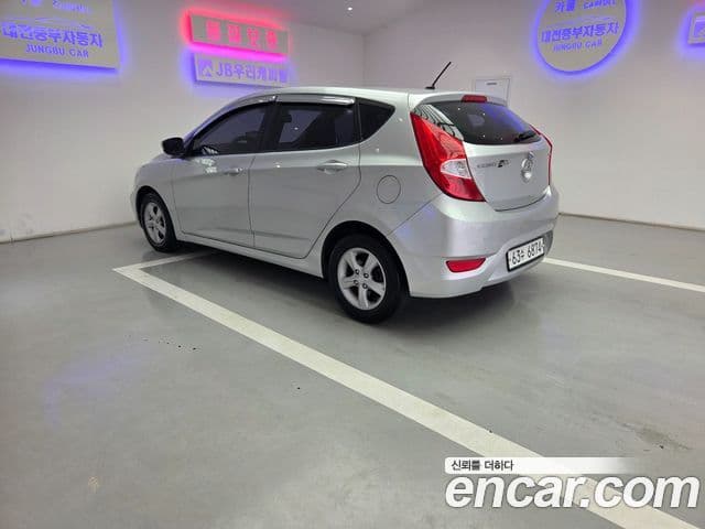 Hyundai Accent(новый кузов / новое поколение) Modern, 2014 все фото