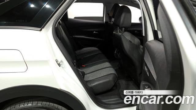 Peugeot 3008 2세대 1.6 BlueHDi Allure, 2018 12