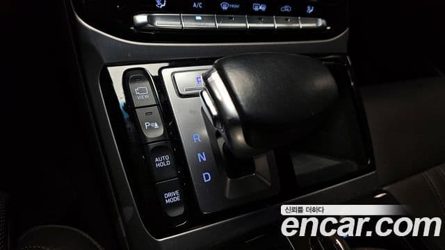 Genesis EQ900 Luxury, 2016 9