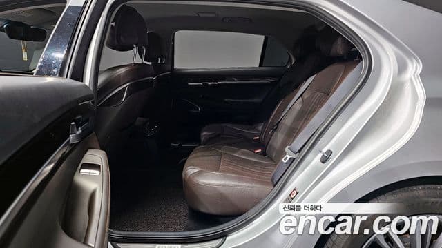 Genesis EQ900 Luxury, 2016 12