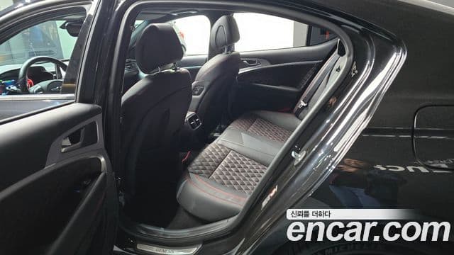 Genesis G70 Prestige, 2019 11