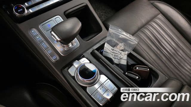 Genesis G90 Prestige, 2019 9