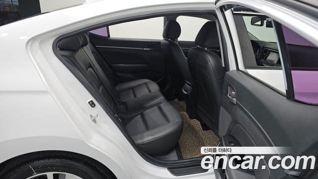 Hyundai Avante AD 1.6 GDI Value Plus, 2018 12