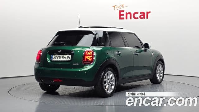 Mini Cooper 3세대, 2021 2