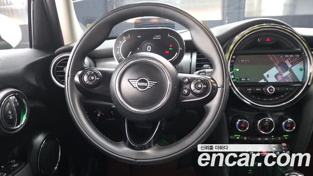 Mini Cooper 3세대, 2021 13