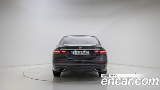 Mercedes-Benz E-класс W213 AMG Line, 2023 4