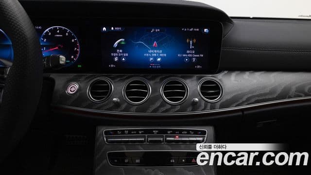 Mercedes-Benz E-класс W213 AMG Line, 2023 13