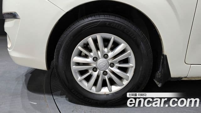 KG모빌리티(SsangYong) Korando 투리스모 4WD LT 11인승, 2014 все фото