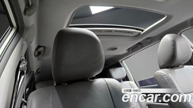 KG모빌리티(SsangYong) Korando 투리스모 4WD LT 11인승, 2014 19