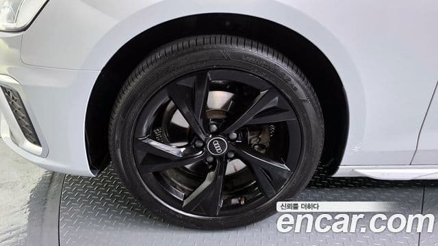 Audi A4 (B9) Premium, 2022 все фото