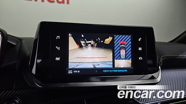 Peugeot e-208 2세대 GT, 2022 17