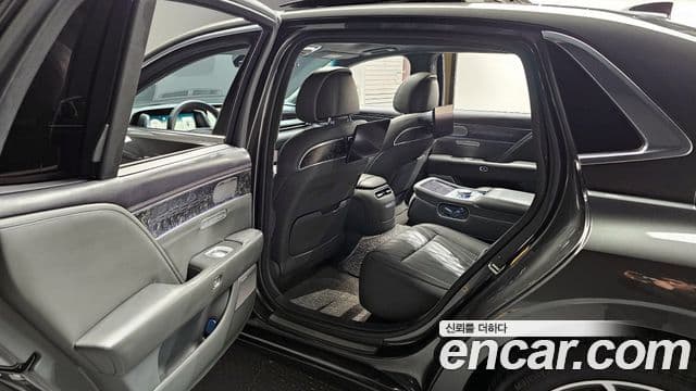 Genesis G90 (RS4) бензин 3.5 турбо AWD, 2023 11