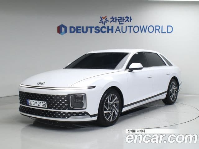 Hyundai Grandeur (GN7) люксовая версия, 2023 1