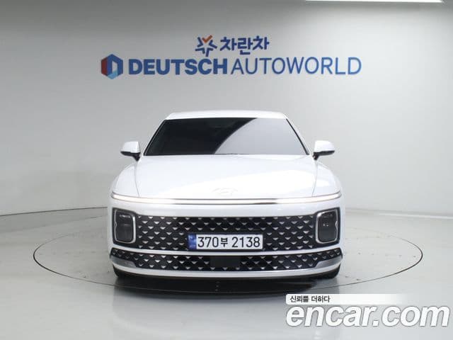 Hyundai Grandeur (GN7) люксовая версия, 2023 3