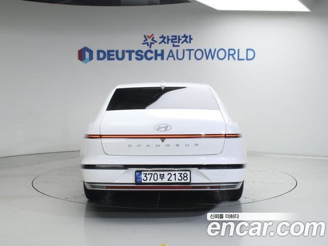 Hyundai Grandeur (GN7) люксовая версия, 2023 4