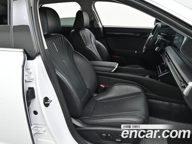 Hyundai Grandeur (GN7) люксовая версия, 2023 10