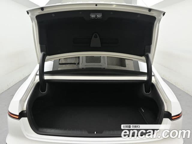 Hyundai Grandeur (GN7) люксовая версия, 2023 19