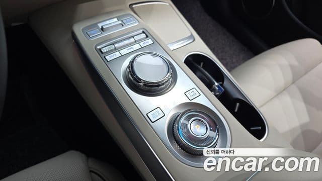 Genesis GV70, 2023 9