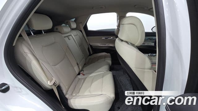 Genesis GV70, 2023 12