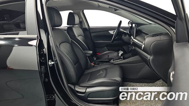 Kia The / новый New K3 2세대 Prestige, 2022 10