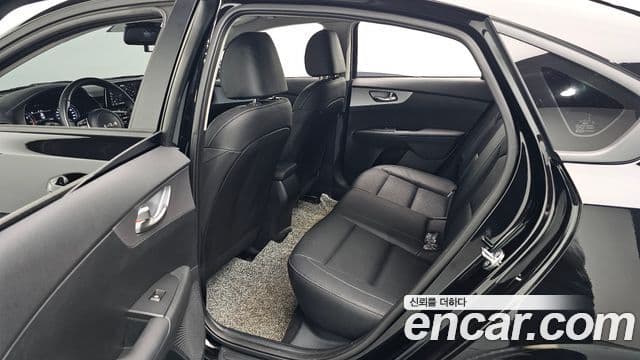 Kia The / новый New K3 2세대 Prestige, 2022 12