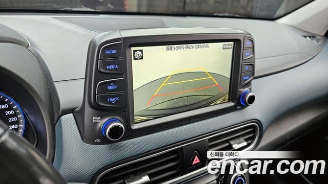 Hyundai Kona Modern Art, 2019 15