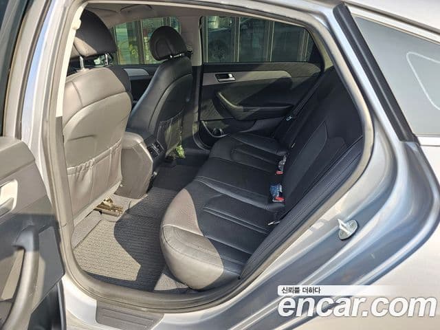 Hyundai LF Sonata Premium, 2015 8