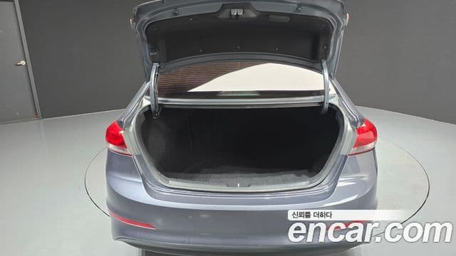 Hyundai Avante AD 1.6 GDI Value Plus, 2017 20