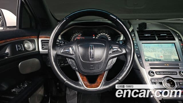 Lincoln New MKZ 2세대, 2017 13