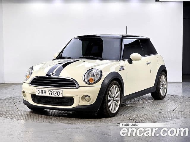 Mini Cooper SE, 2012 1