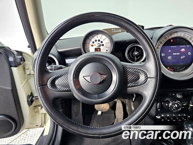 Mini Cooper SE, 2012 17