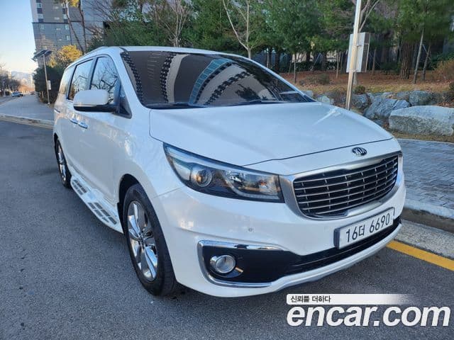 Kia All New Carnival Prestige, 2015 1
