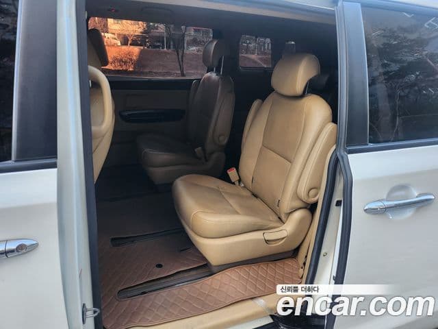 Kia All New Carnival Prestige, 2015 13