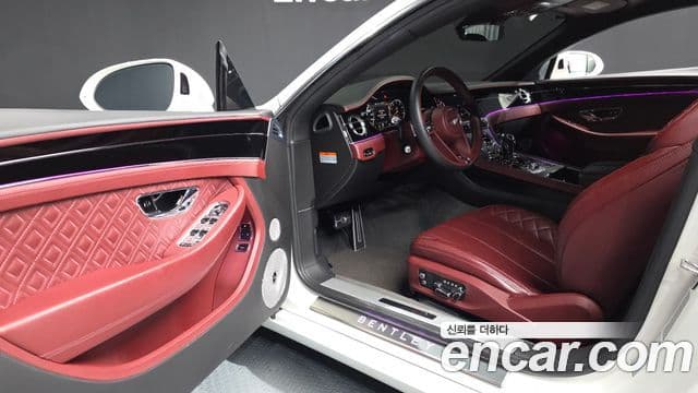Bentley Continental GT 3세대 4.0 GT, 2020 10